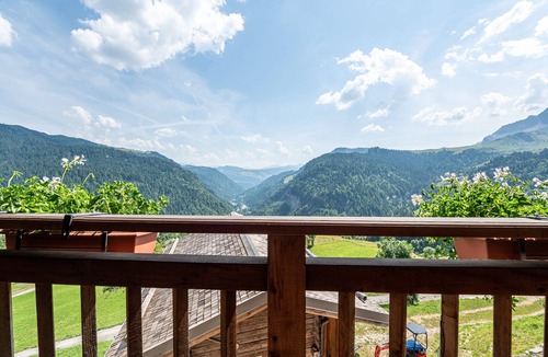 La Giettaz Ski Chalet | Chalet 'Gite Les Clapières - Petite Partie' with Mountain View, Private Terrace and Shared Garden