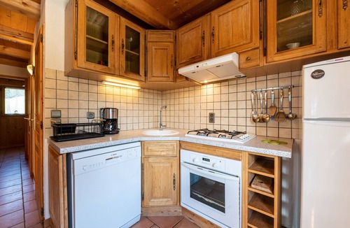 Crest-Voland Ski Chalet | Chalet 'Le Grépon' with Mountain View, Private Terrace and Wi-Fi
