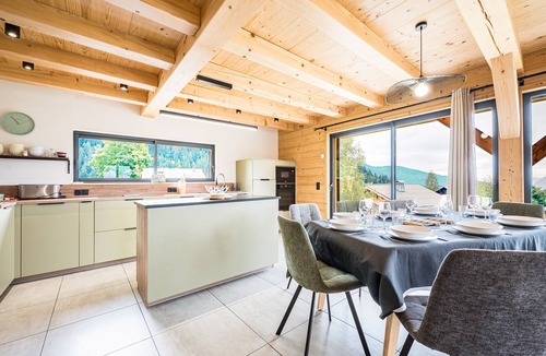 Cohennoz Ski Chalet | Chalet 'Les 2 Soeurs' with Mountain View, Private Terrace and Wi-Fi