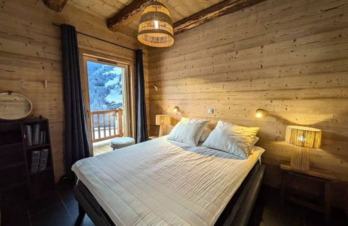 Beaufort Apartment | Chalet Les Cruets - Lodge - View * - 4 bedrooms - 2 bathrooms - 10 people