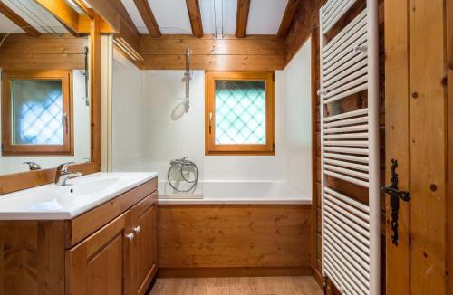 Le Planellet Ski Chalet | Chalet plein soleil 2 chambres à Megève, proche pistes - FR-1-453-255