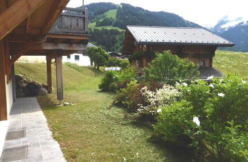 Beaufort Ski Chalet | Chalet récent, calme, 8 pers, exposé sud avec terrasse ensoleillée à Arêches-Beaufort