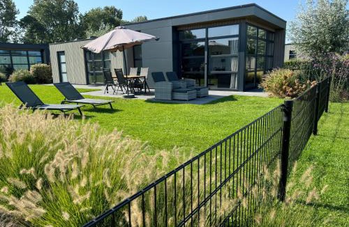 Enkhuizen House | Chalet Sonnenplätzchen Zweite Reihe Haus Nr 229