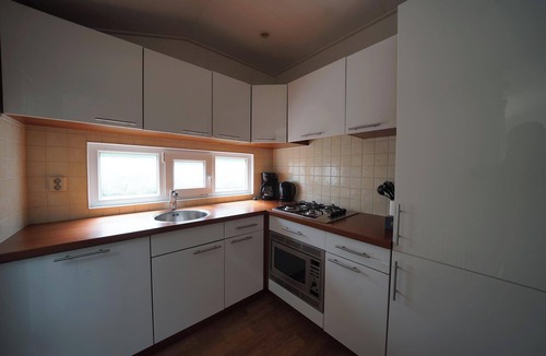 Noord-Scharwoude House | Chalet with 2 bedroom and 2 terraces