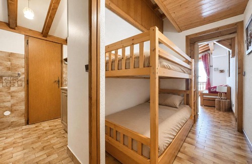 Notre-Dame-de-Bellecombe Apartment | Chaleureux appartement au pied des pistes avec parking et animaux admis - FR-1-505-65
