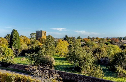 Ilmington Cottage | Characterful dog friendly holiday cottage with wood burning stove - July Cottage