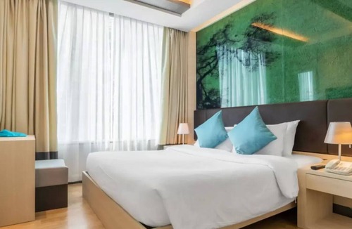 Phra Khanong Nuea Apartment | Charming Sky Bay Suite near BTS Phrakanong 简约迷人房近轻轨站 U2