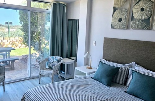 Lagoon Beach Apartment | Charming 2-bedroom apartment with direct Beach access