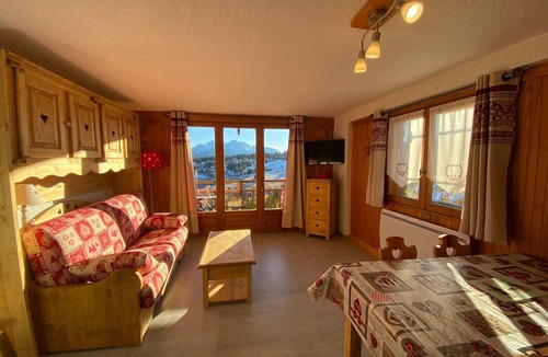 Les Saisies Apartment | Charming 2-room apartment, 4 pers, sunny view in Les Saisies