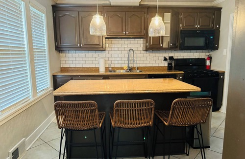 Dubuque House | Charming 3-bedroom house in historic grandview neighborhoods