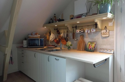 Beets Apartment | Charming and luxuriously furnished coach house on the Beemster ring canal