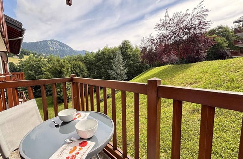 Flumet Apartment | Charming apartment for 4 at the foot of the slopes with pool