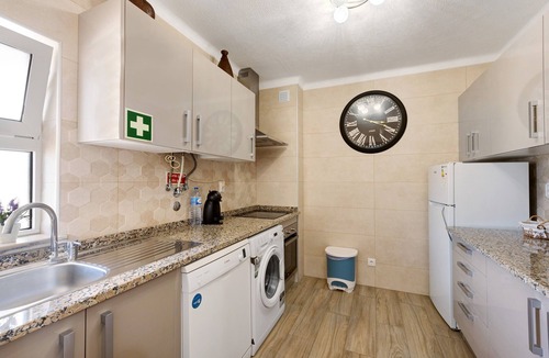 Sagres Apartment | Charming Apartment “Navegador” close to the Beach with Pool, Terrace & Garden