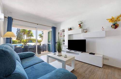 Sagres Apartment | Charming Apartment “Navegador” close to the Beach with Pool, Terrace & Garden