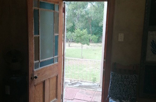Bethulie Bed & Breakfast | Charming B&B Room with Garden View in Bethulie