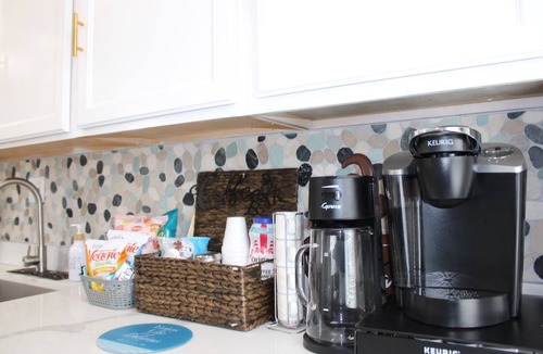Lochearn House | Charming BohonRetreat/BBQ/Pet Friendly/n10 ppl.