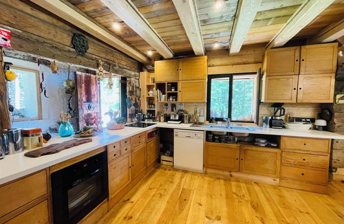 La Giettaz Ski Chalet | Charming chalet near La Clusaz - sleeps 10, ideal for skiing and hiking.