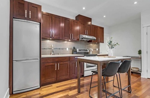 Hollyburn Apartment | Charming Coastal Hideaway in Ambleside