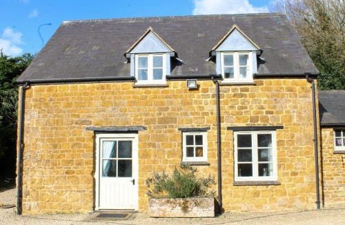 Thorpe House | Charming Cotswold stone cottage in the Oxfordshire countryside