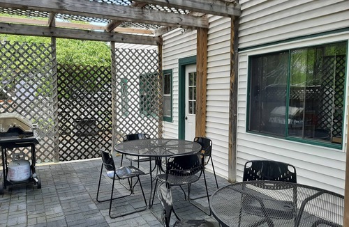 Stockholm Cottage | Charming Cottage in Stockholm, WI Nations Best: Pies, Scenic Drive, Small Town!