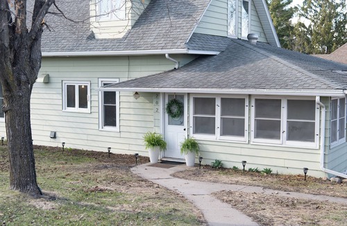 Battle Lake House | Charming cottage just steps from the lake and downtown Battle Lake