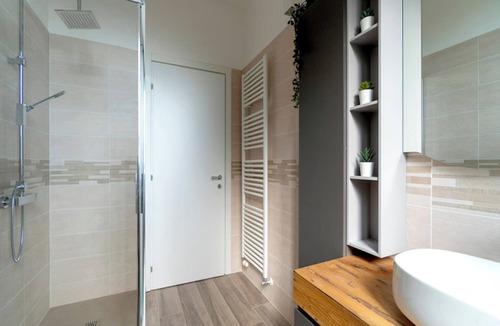 Castel San Pietro Terme House | Charming Guest Room in Frassino with Private Entrance