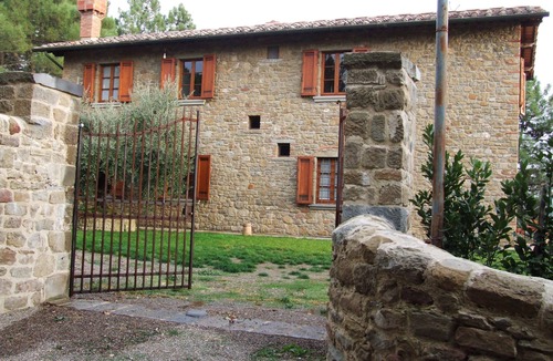 Palazzuolo Alto House | Charming hill villa with a wonderful view and park