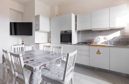 Fossolo Apartment | Charming Mazzini Apartment by Wonderful Italy