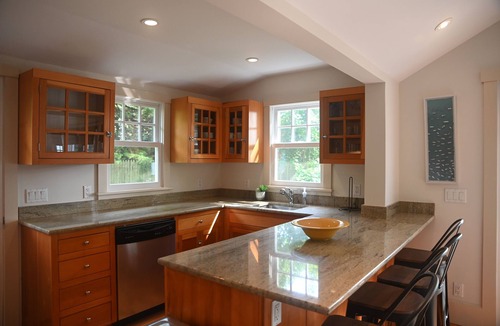 Wainscott House | charming one-bedroom bungalow, a perfect escape.