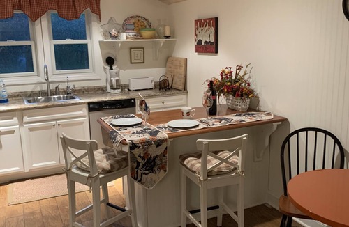 East Hampton North Cottage | Charming updated Cottage walk to everything!