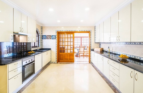 Sesmarias Villa | Charming Villa with Heatable Pool and BBQ