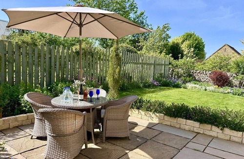 Eydon Apartment | Cherry Tree Cottage - 3 Bed Countryside Retreat