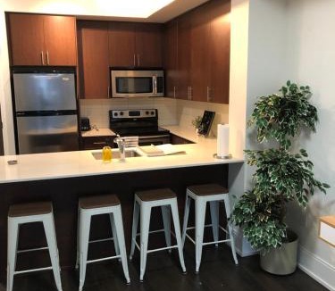 Wellington Place Apartment | Chic Downtown Toronto Getaway
