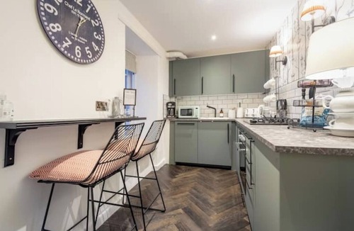 Stockbridge Apartment | Chic Georgian Hideaway in Stockbridge, Edinburgh