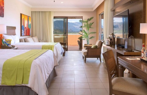 Loreto Hotel | Chic hotel suites with 2 bedrooms and WiFi, AC in fabulous La Danzante