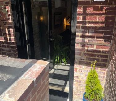 Truxton Circle Apartment | Chic Urban Pied a Terre in Heart of DC