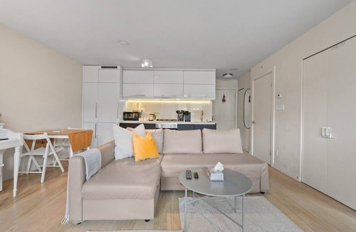 Chinatown Apartment | Chinatown 2BR | Free Parking | Steps from BC Place