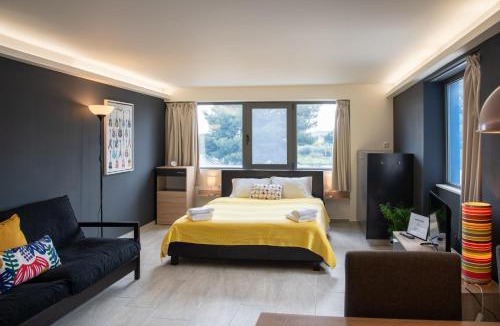 Pikermi Apartment | CHROMA Lodge Pikermi
