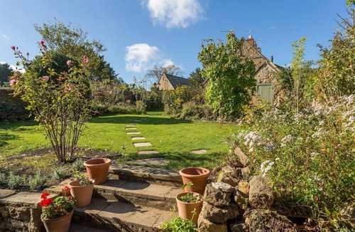 Ebrington Cottage | Church Steps Luxury Thatched Cottage in Ebrington
