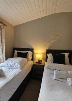 Churchill House | Churchill Lodge