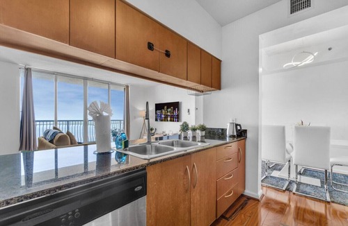 Brickell Apartment | City-View Retreat in Brickell 2BR + Free Parking