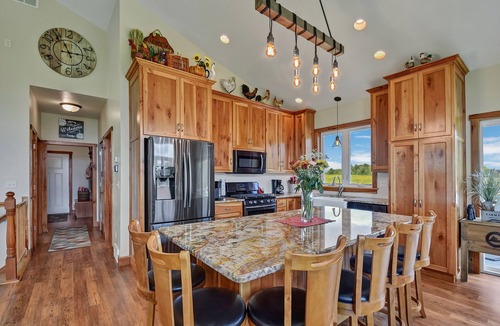 Sturgeon Bay House | Clay Banks Retreat