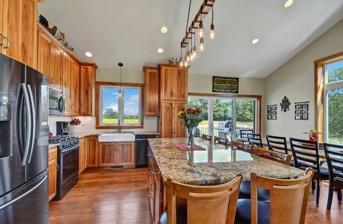Sturgeon Bay House | Clay Banks Retreat
