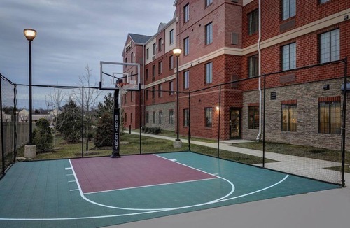 Lanham Apartment | Close to Metro & Amtrak Station | 24 Hour Business Center + Fitness Center