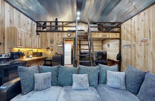 Wynnburg Apartment | Close to Reelfoot Lake! Dog-Friendly Retreat