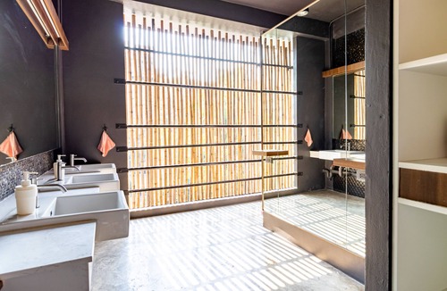 Embassy District Hostel | Cloud on Saladaeng Silom Hostel Bangkok