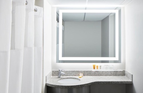 Connecticut Ave - K Street Hotel | Club Quarters Hotel White House, Washington DC
