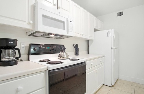 Harbour Town House | Coastal Retreat in Harbour Town - Pool, Sleeps 8