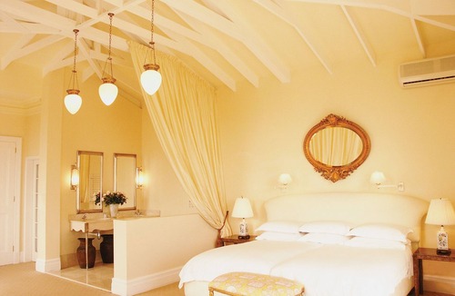 Muizenberg House | Colona Castle