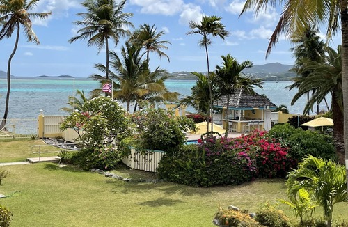 Estate Golden Rock Condo | Come Sail Away and relax at our beautifully remodeled 2Br/2Ba condo on the beach
